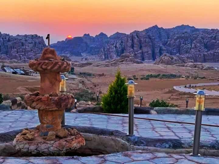 Little Petra Heritage Village ワディ・ムーサ エクステリア 写真