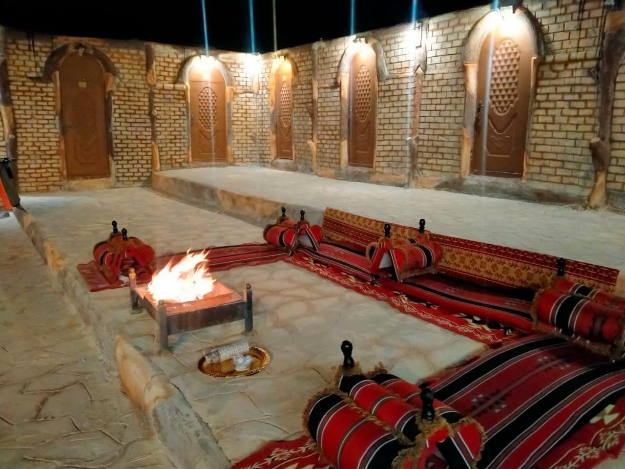 Little Petra Heritage Village ワディ・ムーサ エクステリア 写真