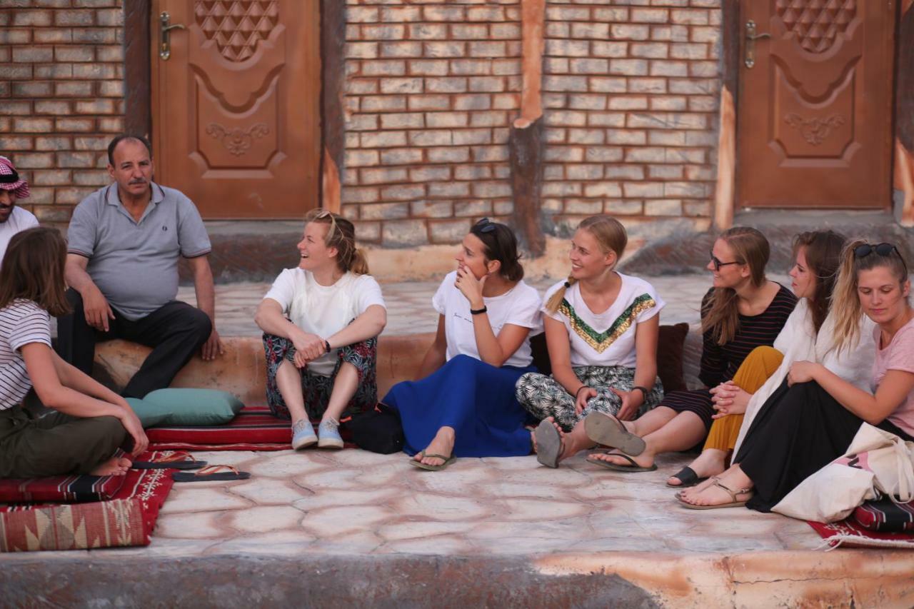 Little Petra Heritage Village ワディ・ムーサ エクステリア 写真